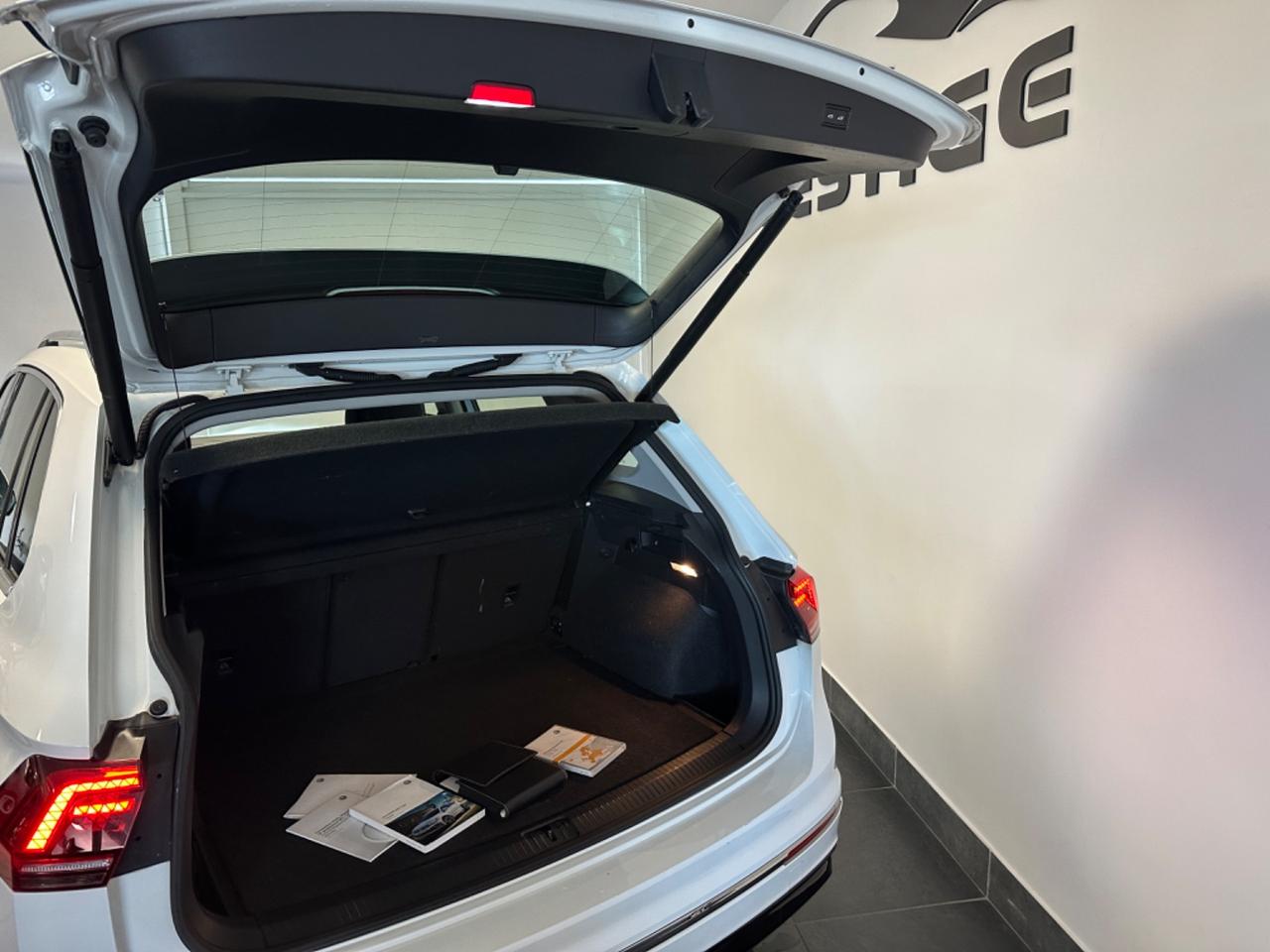 VOLKWAGEN TIGUAN 2.0 TDI 150CV DSG R-LINE