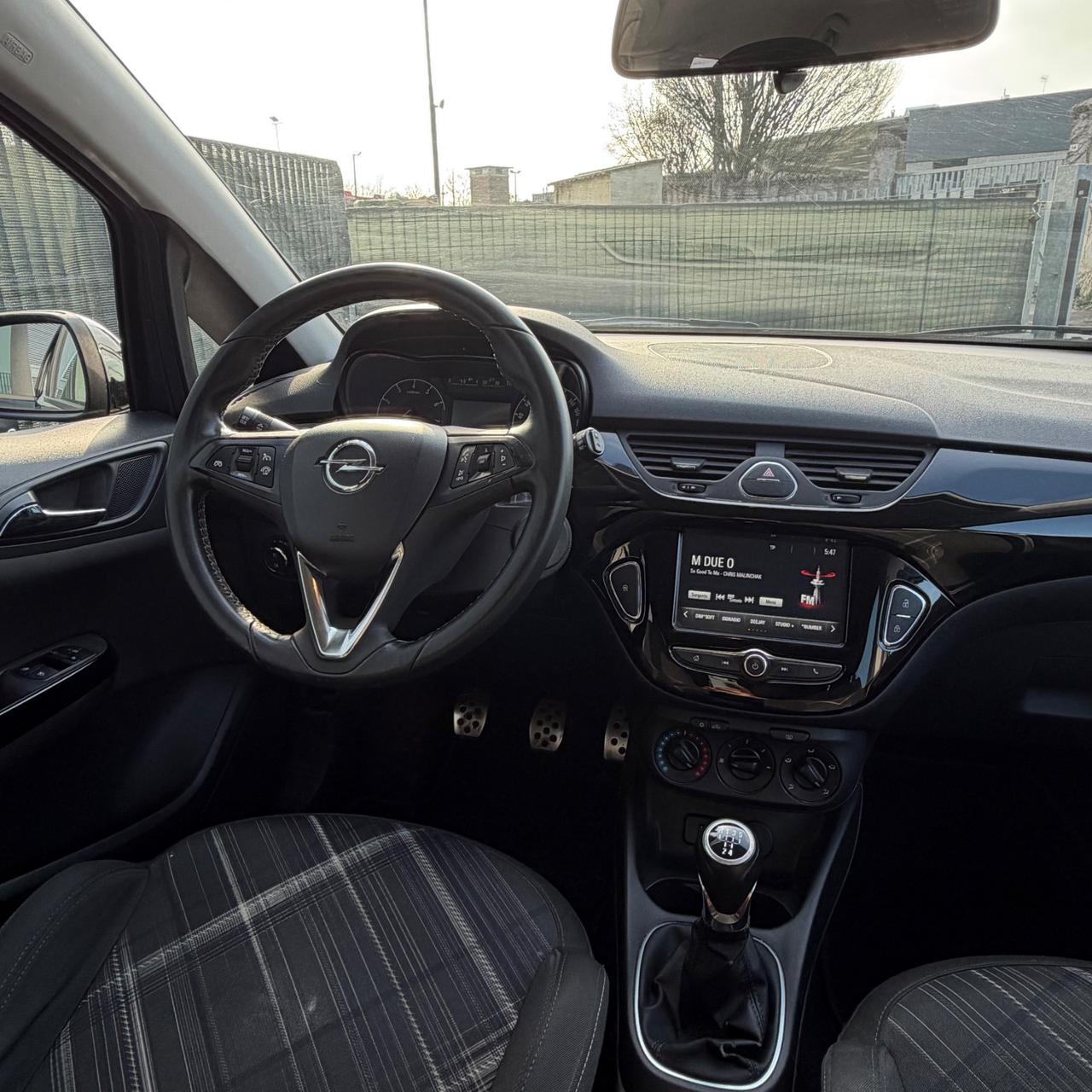 Opel Corsa 1.2 5 porte b-Color NEOPATENTATI