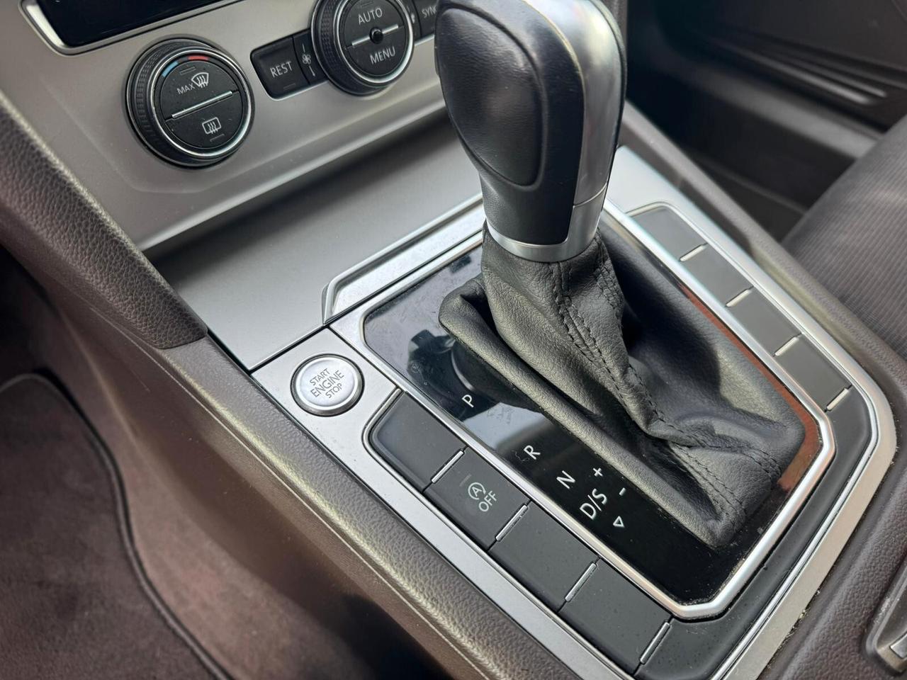 Volkswagen Passat Variant 1.6 TDI DSG Garanzia