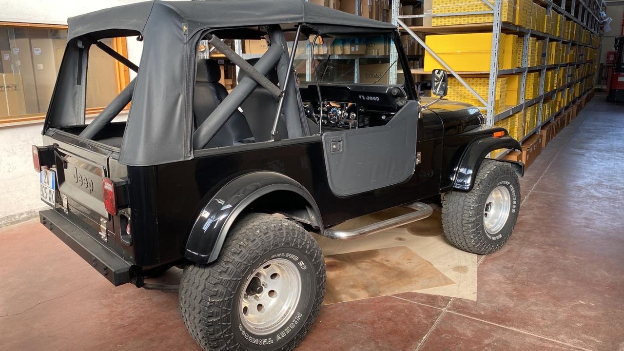 Jeep CJ7 Laredo 4.2 1981
