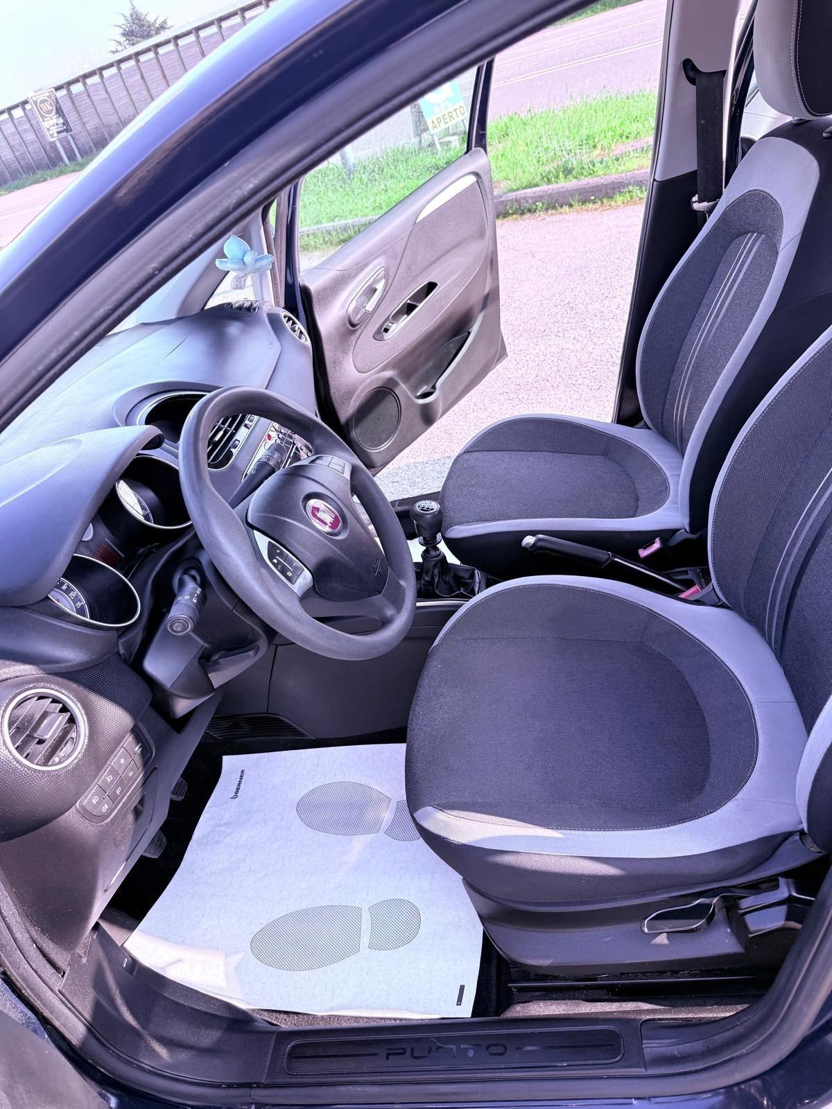 Fiat Punto 1.4 8V 5 porte Natural ok neopatentati