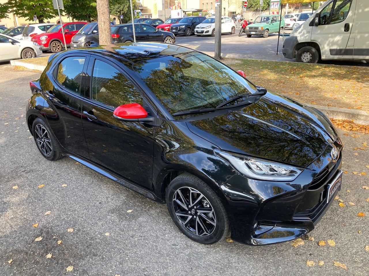 Toyota Yaris 1.5 HEV Active #7354