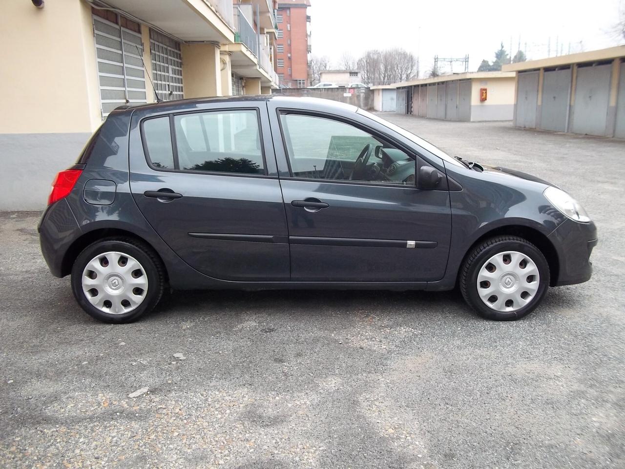 Renault Clio III 1.2 16v 5p Comfort Uniproprietario 117.600 km