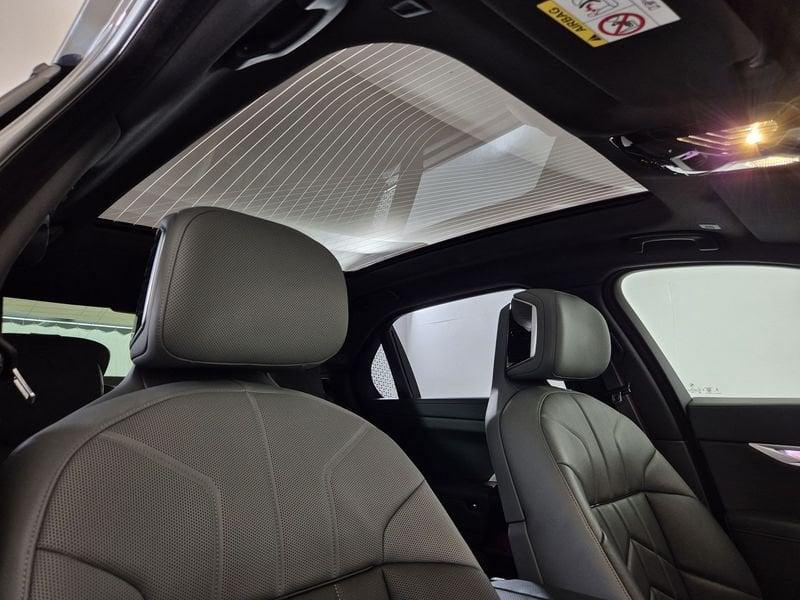 BMW Serie 7 G70 i7 xdrive60 MSport