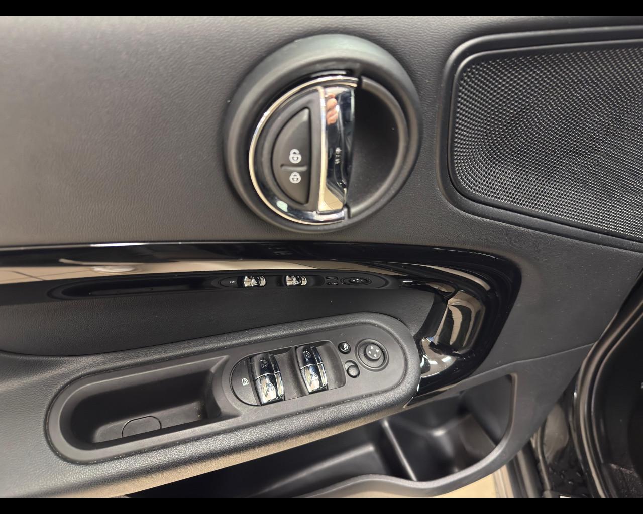 MINI Mini Countrym.(F60) - Mini 1.5 Cooper Classic Countryman