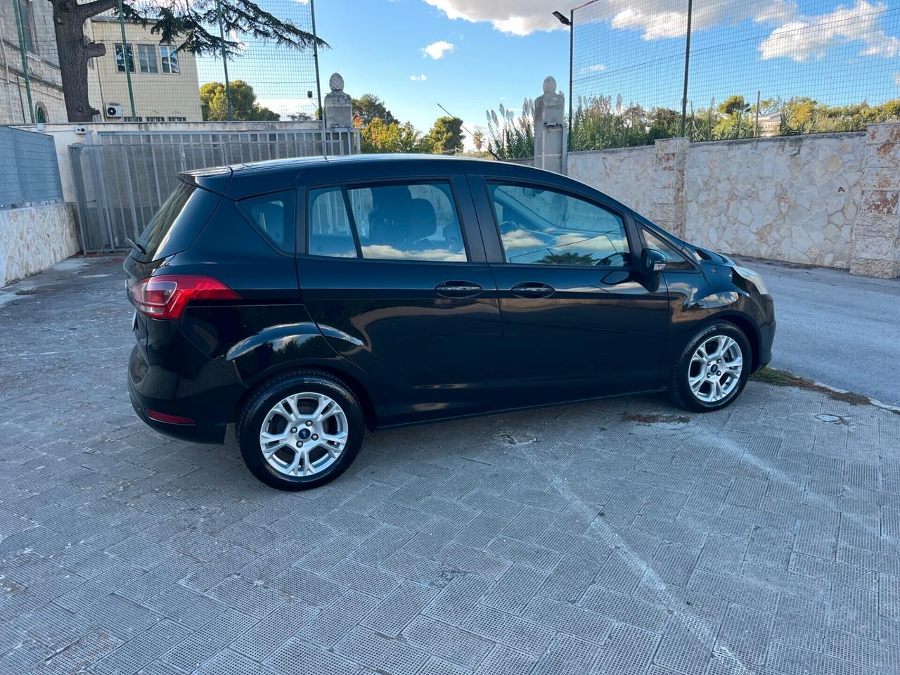 Ford B-Max 1.5 TDCi 75 CV Titanium NeoPatentati