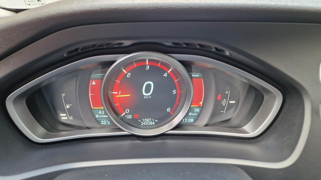 Volvo V40 D2 1.6 Summum