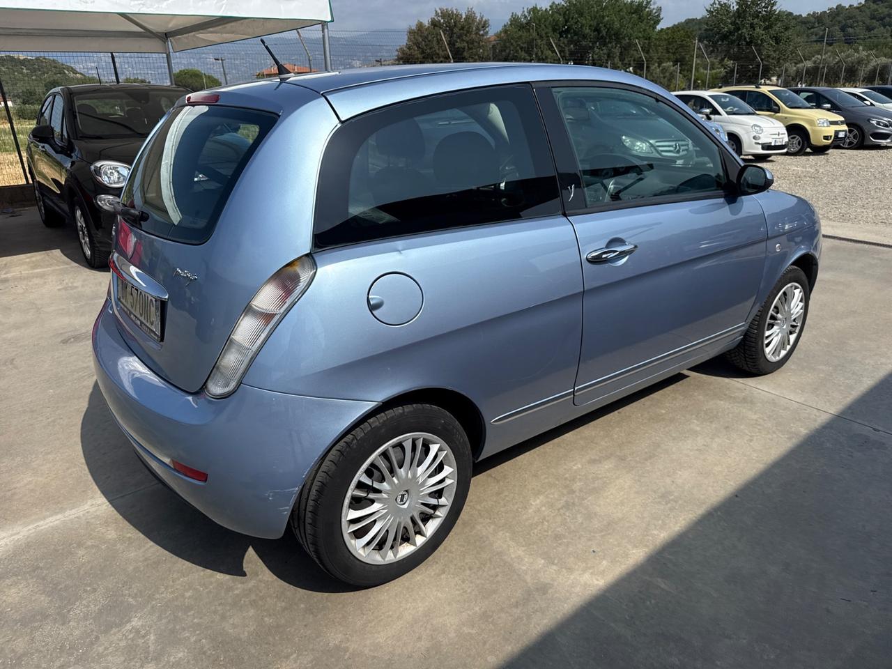 Lancia Ypsilon 1.3 MJT 90 CV Platino