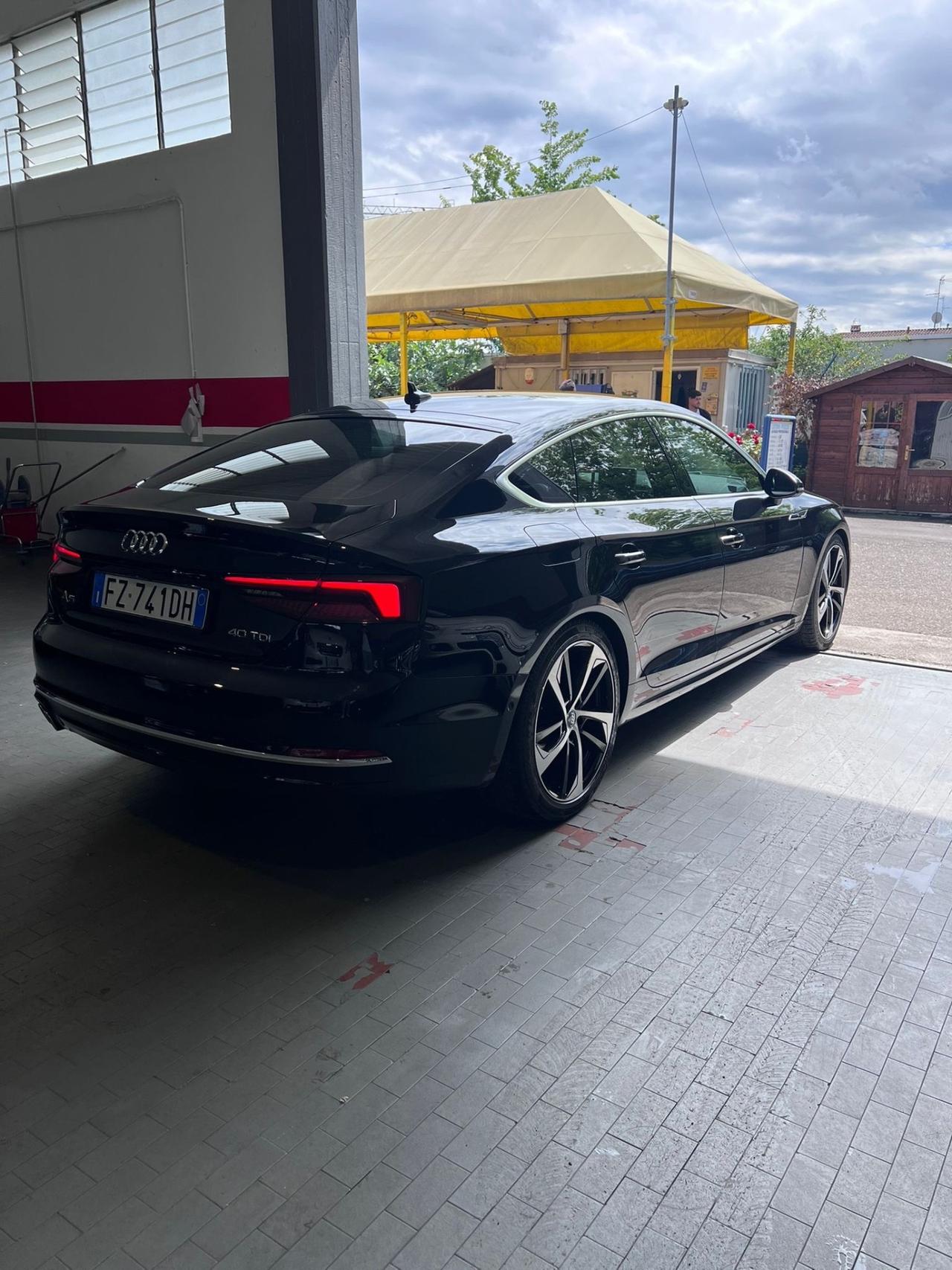 Audi A5 SPB 40 TDI quattro S tronic Business