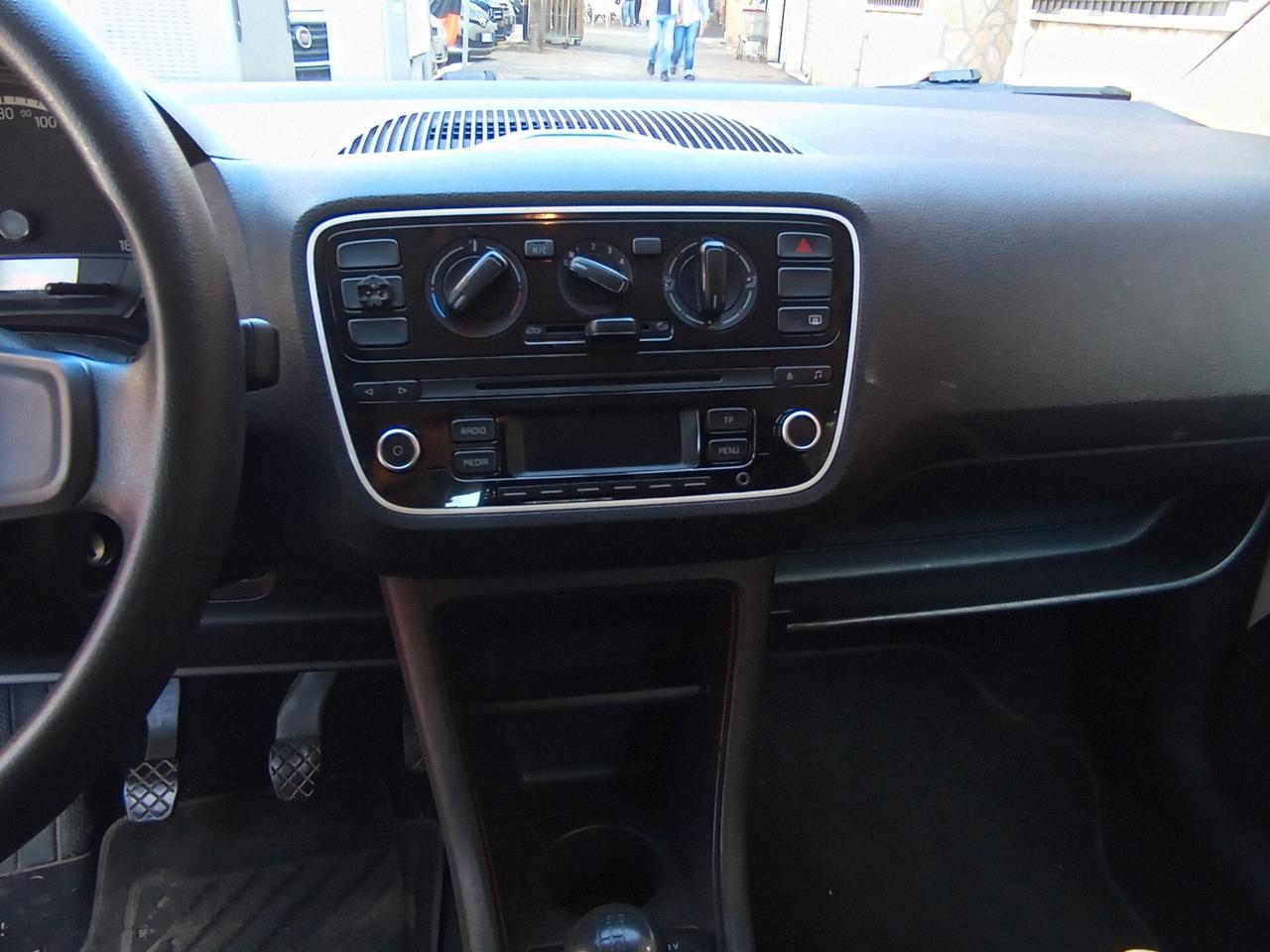 Volkswagen up! 1.0 5p. club
