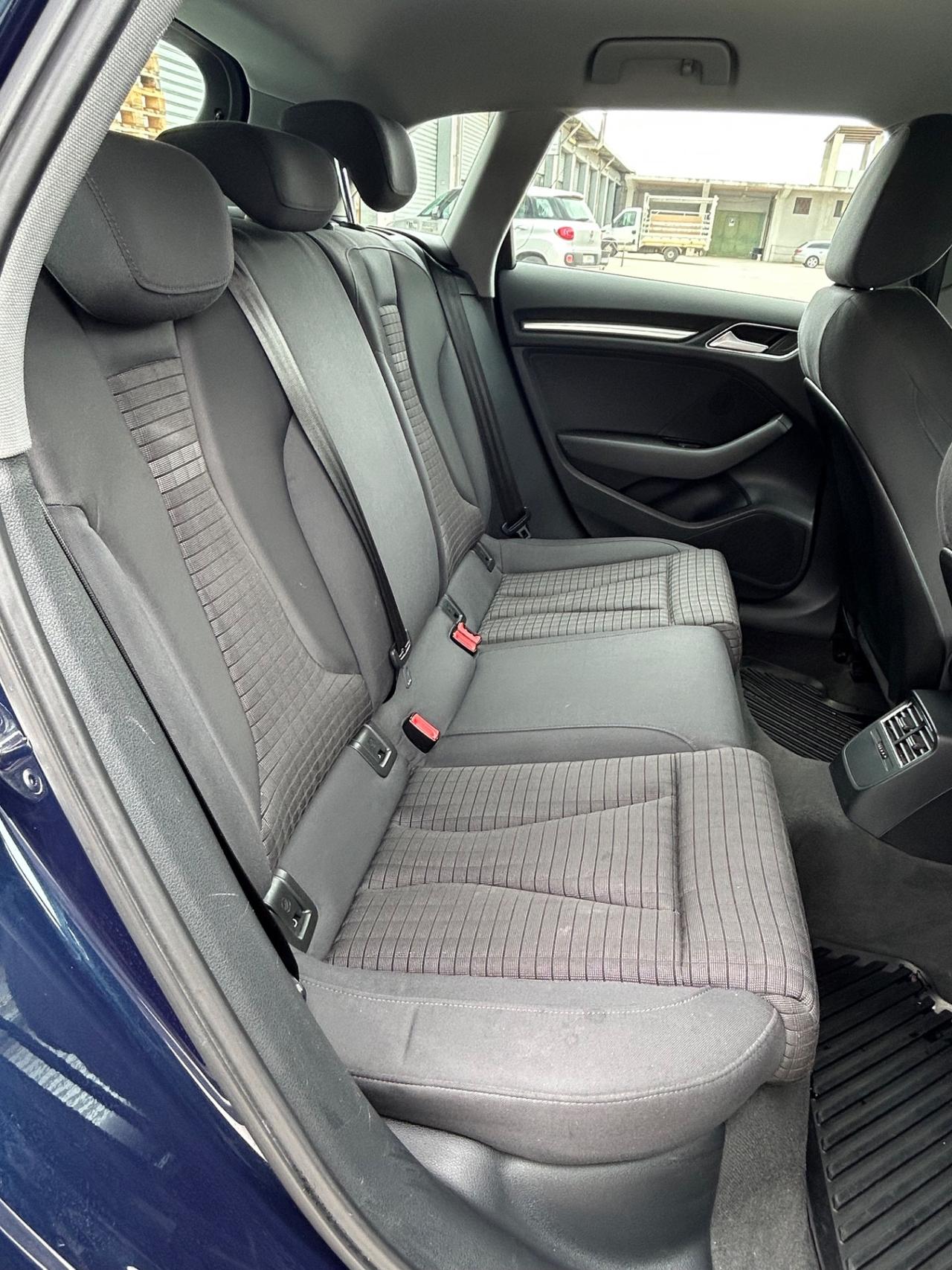 Audi A3 SPB 1.6 TDI S tronic Sport
