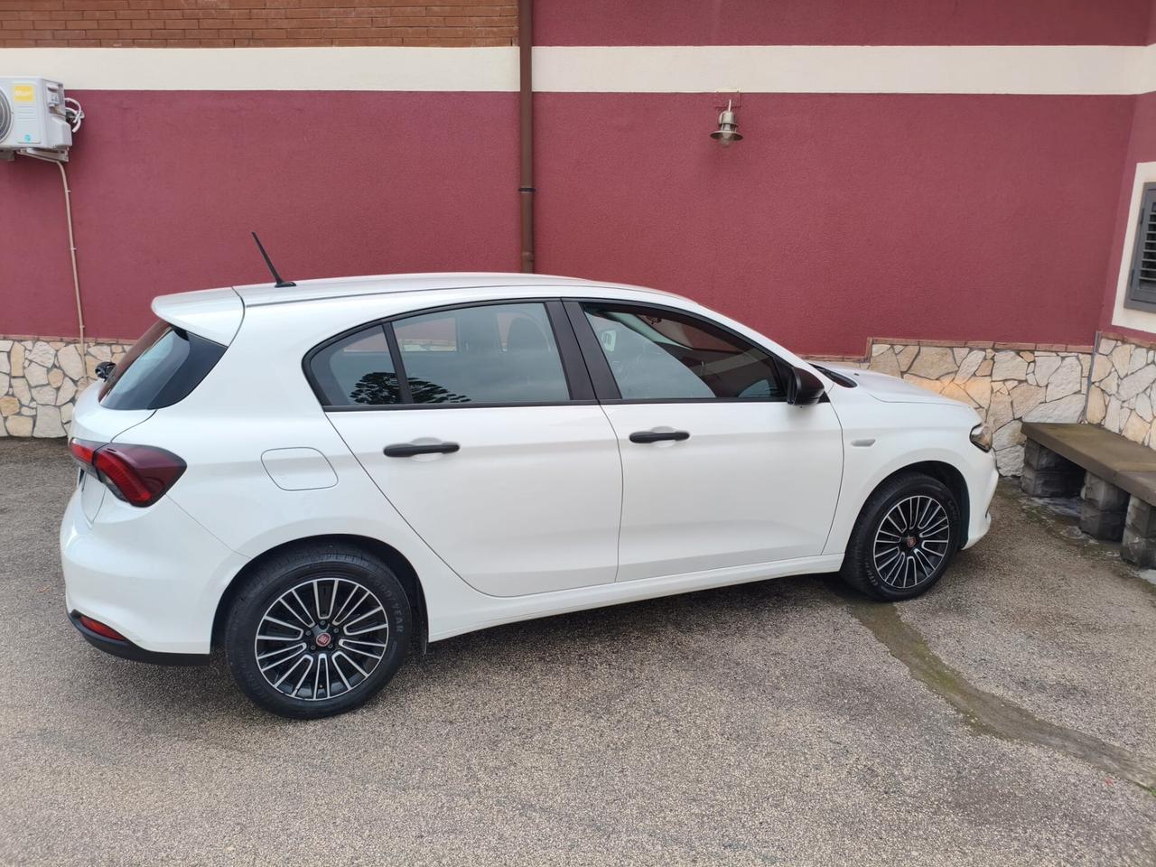 Fiat Tipo 1.0 5 porte