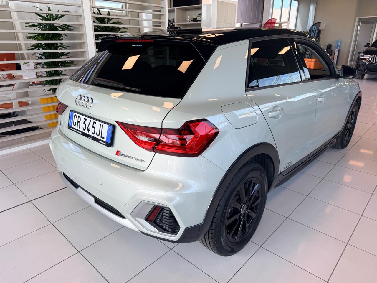 Audi A1 allstreet 30 TFSI S tronic Business
