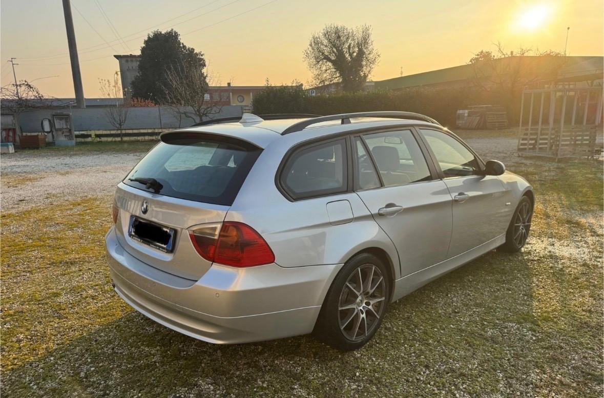 Bmw 320 320d cat Touring Attiva