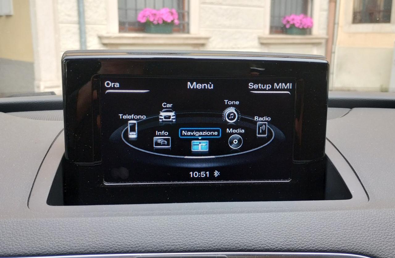 Audi Q3 2.0 TDI 120 CV S line Edition