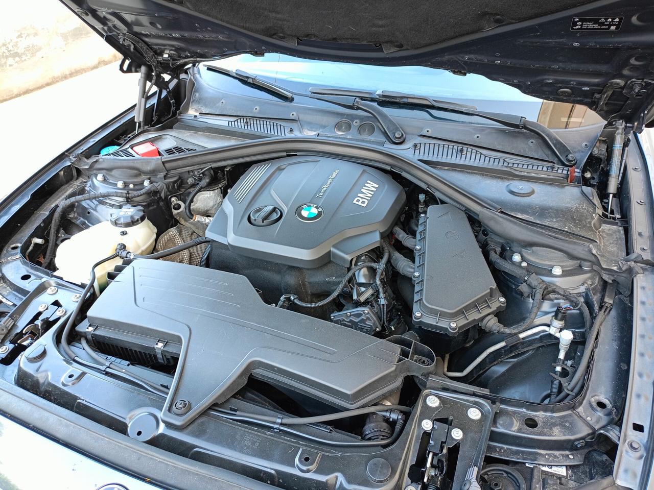 BMW 116D CAMBIO AUTO NEO PATENTATI