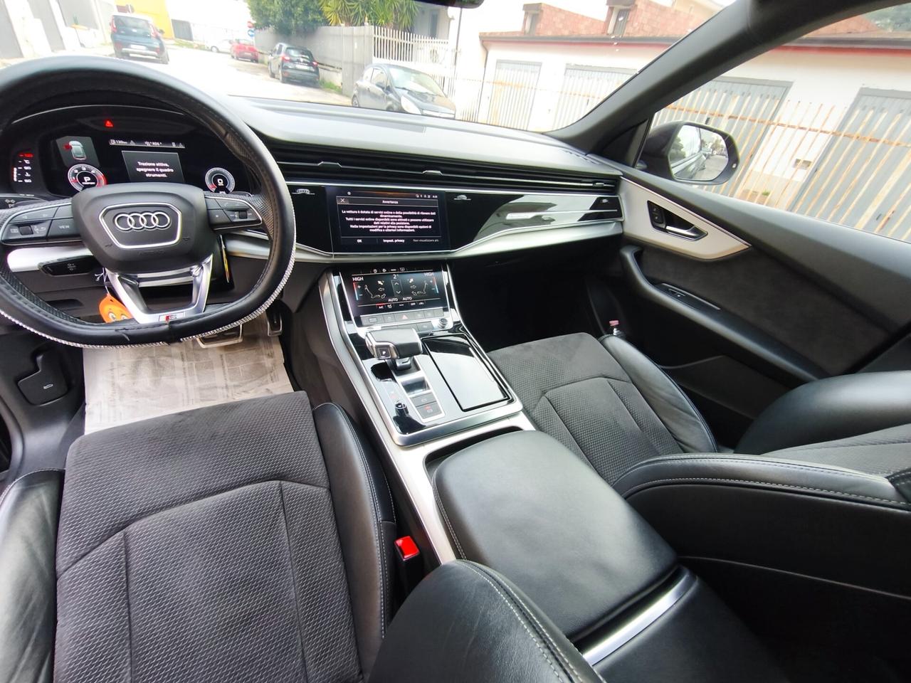 Audi Q8 50 TDI 286 CV quattro tiptronic Sport Total black s-line