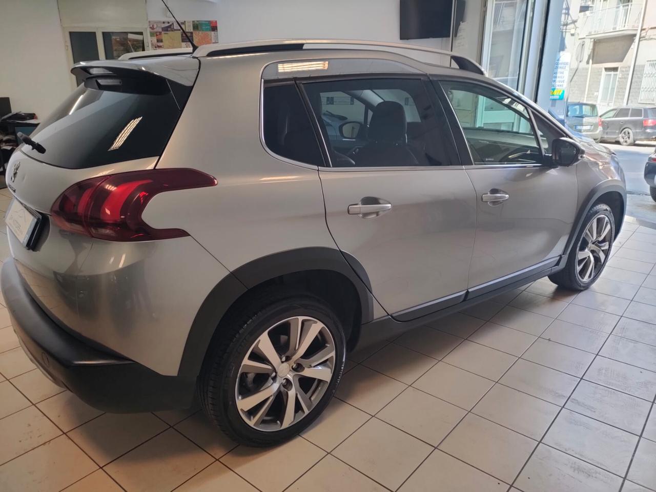 Peugeot 2008 BlueHDi 100 S&S Allure