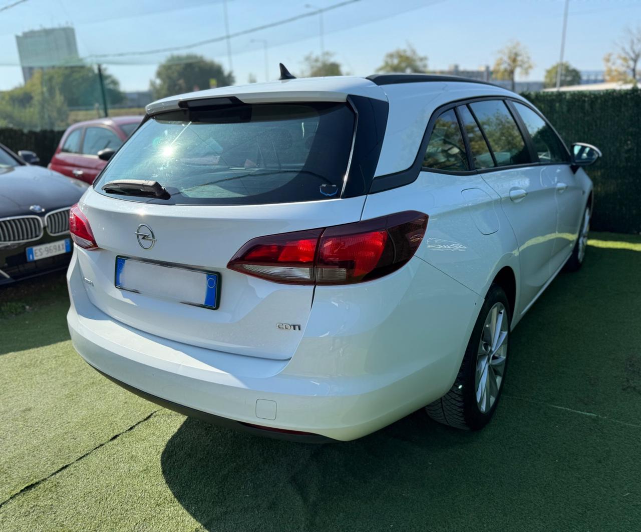 Opel ASTRA 2016 1.6 DIESEL FARI LED NAVI FULL OPTIONAL
