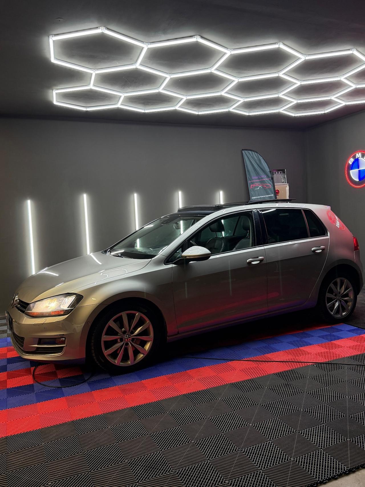 Volkswagen Golf 2.0 TDI 5p. 4MOTION Highline BlueMotion Technology