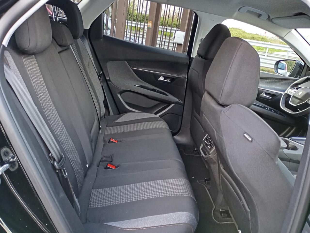 Peugeot 3008 1.5 BlueHDi 130CV Business