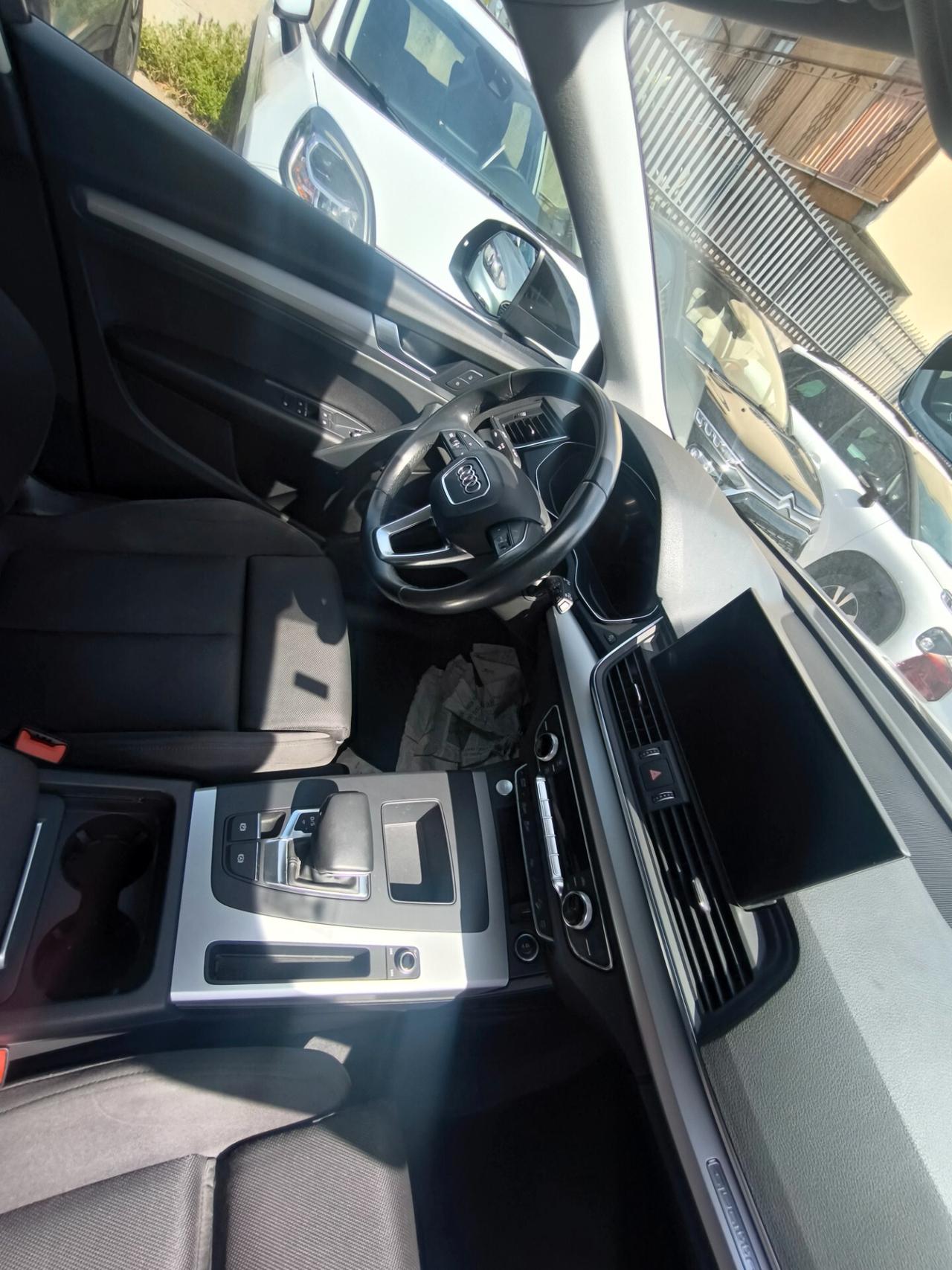 Audi Q5 SPB 40 TDI quattro S tronic S line plus identity Black