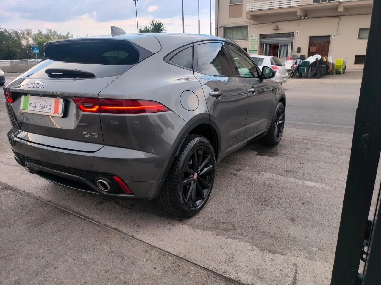 Jaguar E-Pace 2.0D 150 CV AWD aut. R-Dynamic HSE