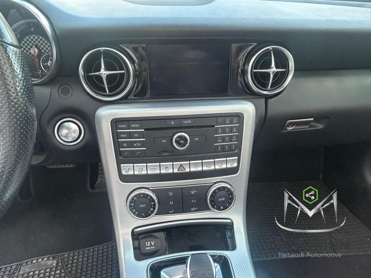 Mercedes-Benz SLC 250 D PREMIUM AMG