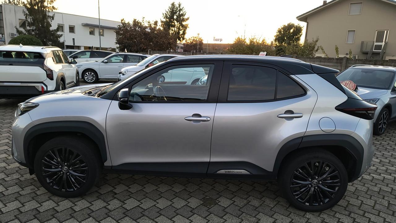 Toyota Yaris Cross 1.5 Hybrid 5p. E-CVT AWD-i Adventure