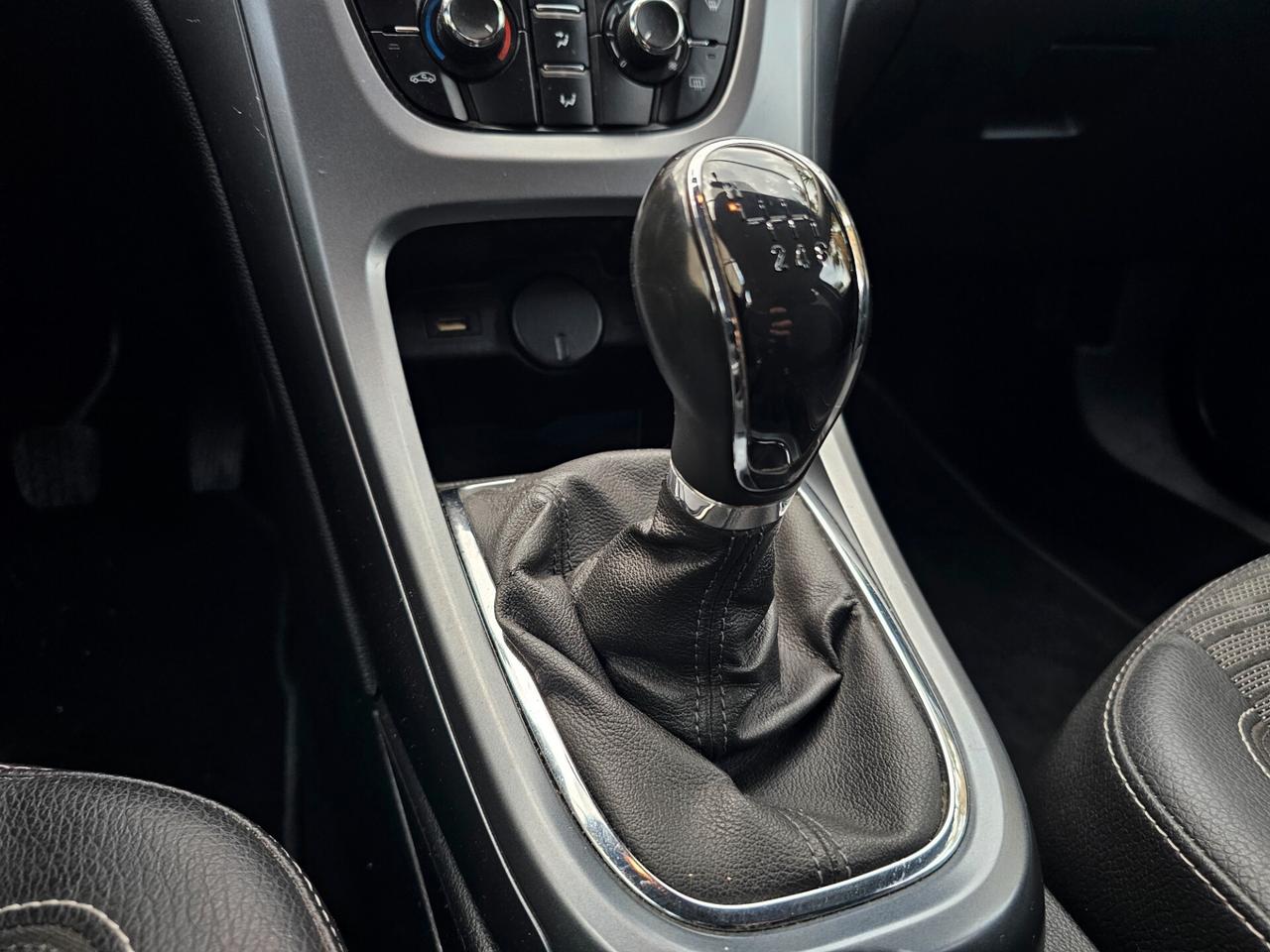 Opel Astra 1.4 Sports Tourer GPL Tech Elective