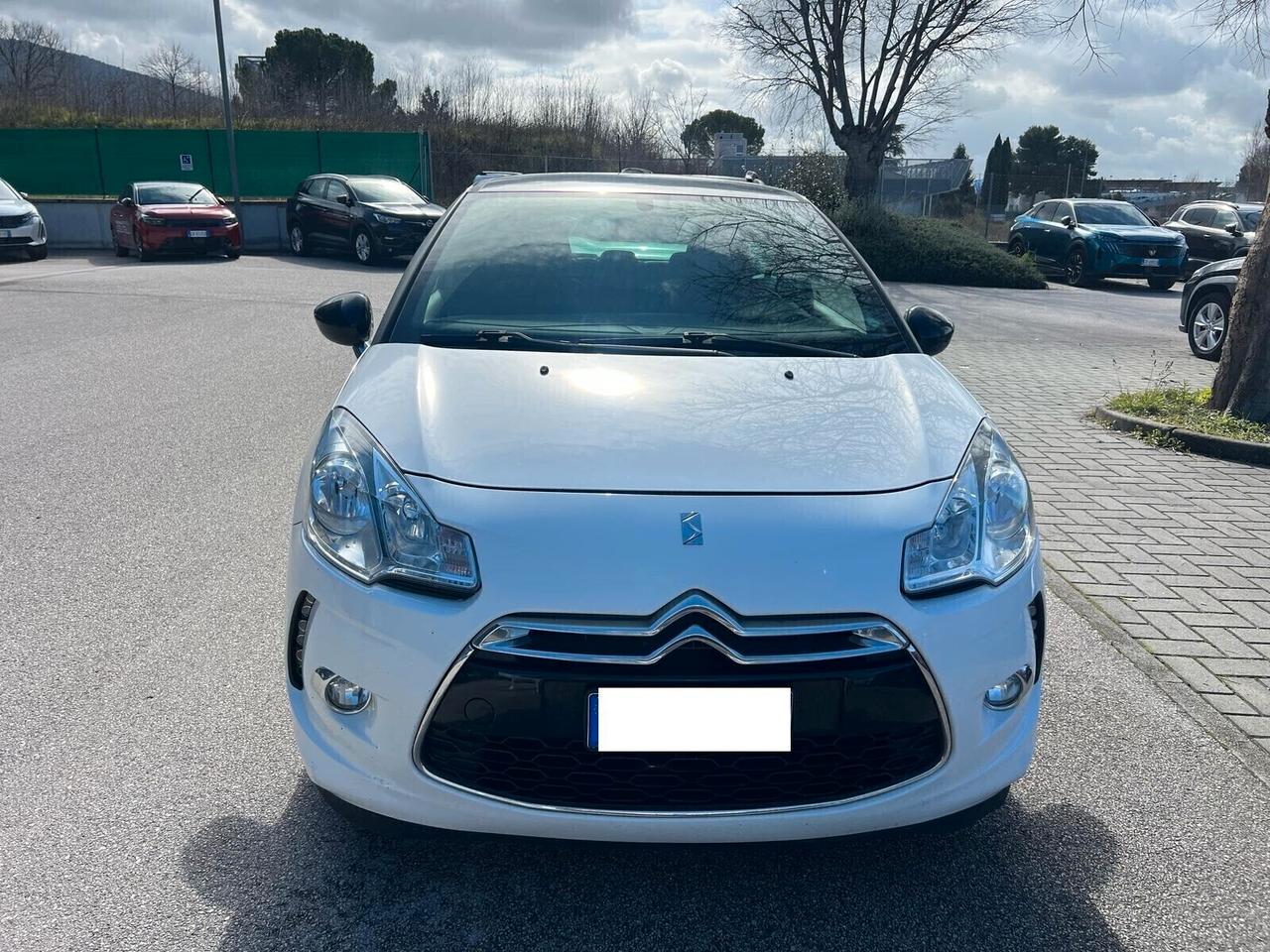 Ds DS3 DS 3 1.6 e-HDi 90 airdream Just Black ADATTA A NEOPATENTATI