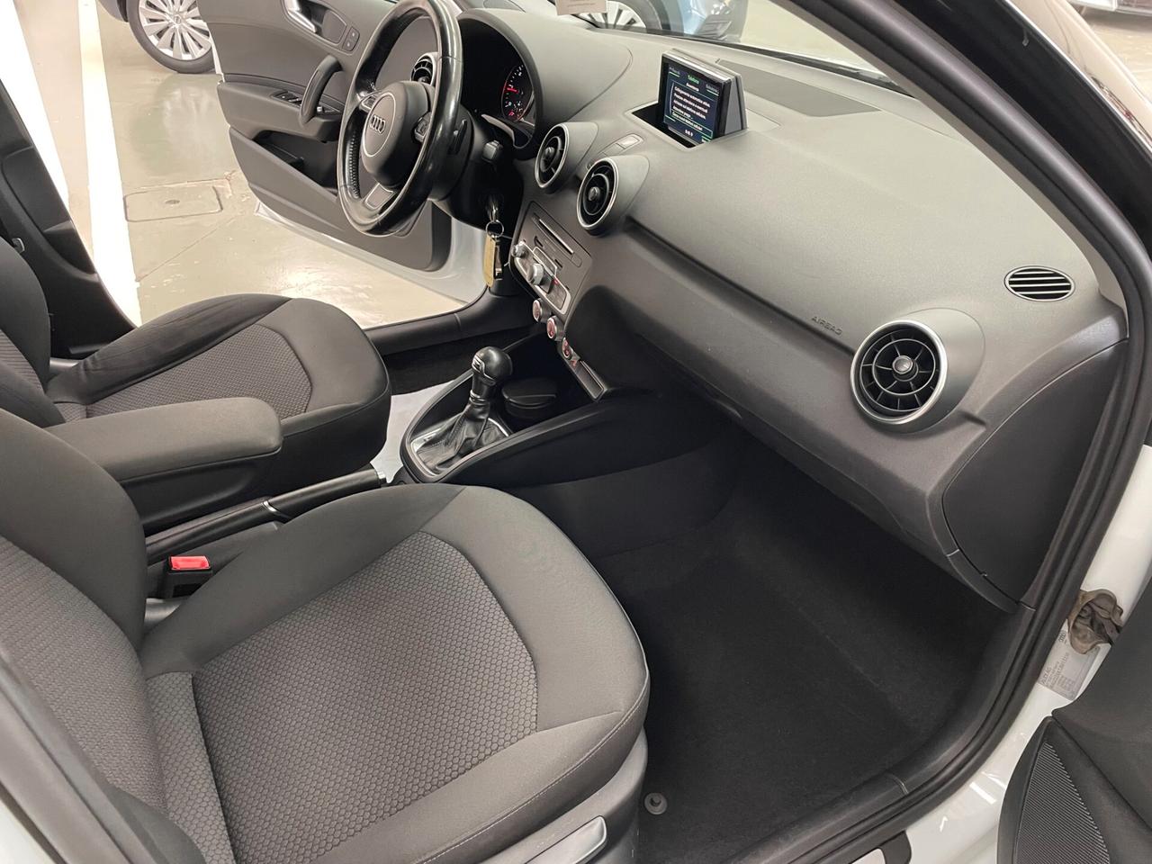 Audi A1 1.4 TDI 90CV S tronic Sline