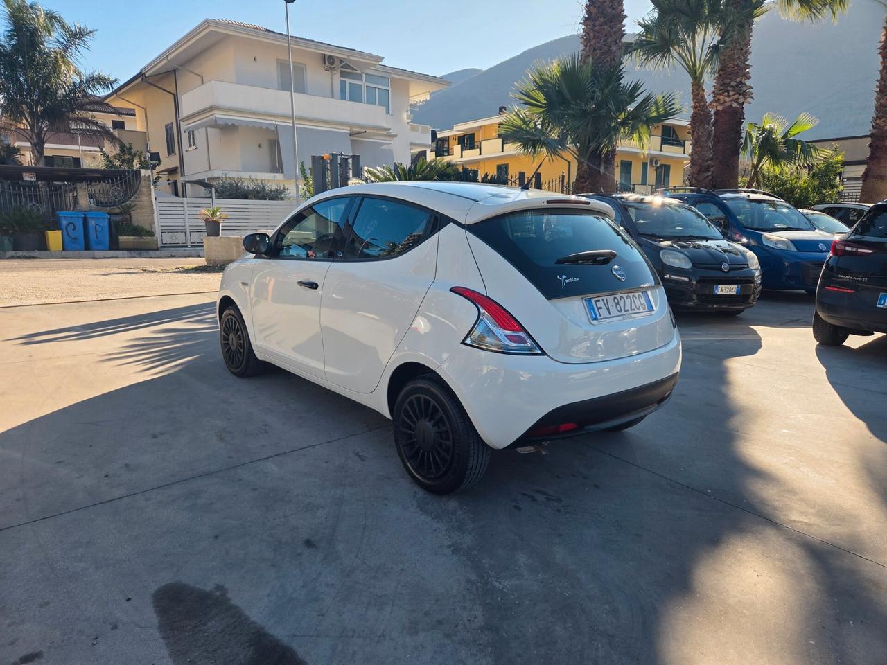 Lancia Ypsilon 1.2 benzina 69 cv - 06/2019 60.000 km
