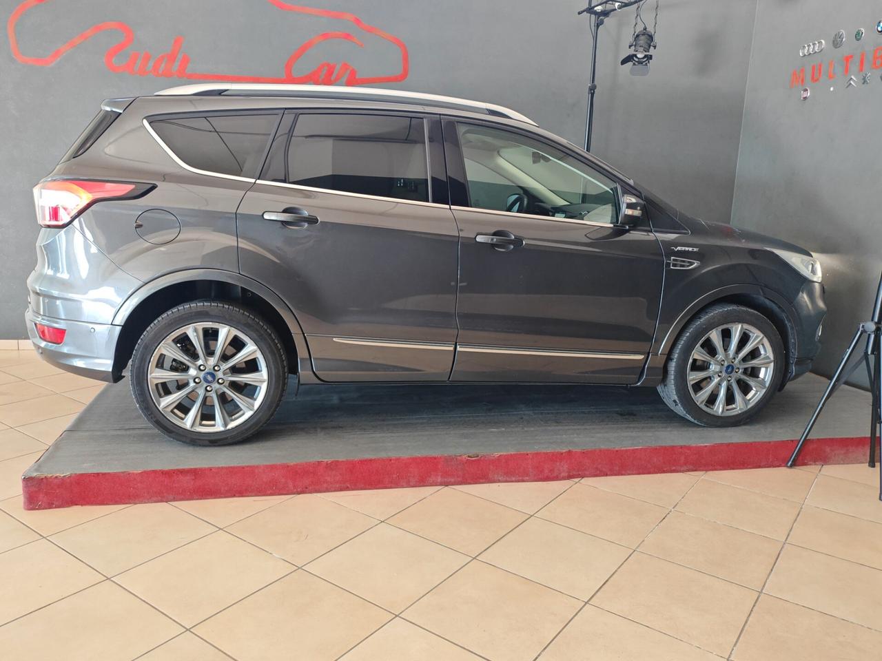 Ford Kuga 2.0 TDCI 180 CV S&S 4WD Powershift Vignale