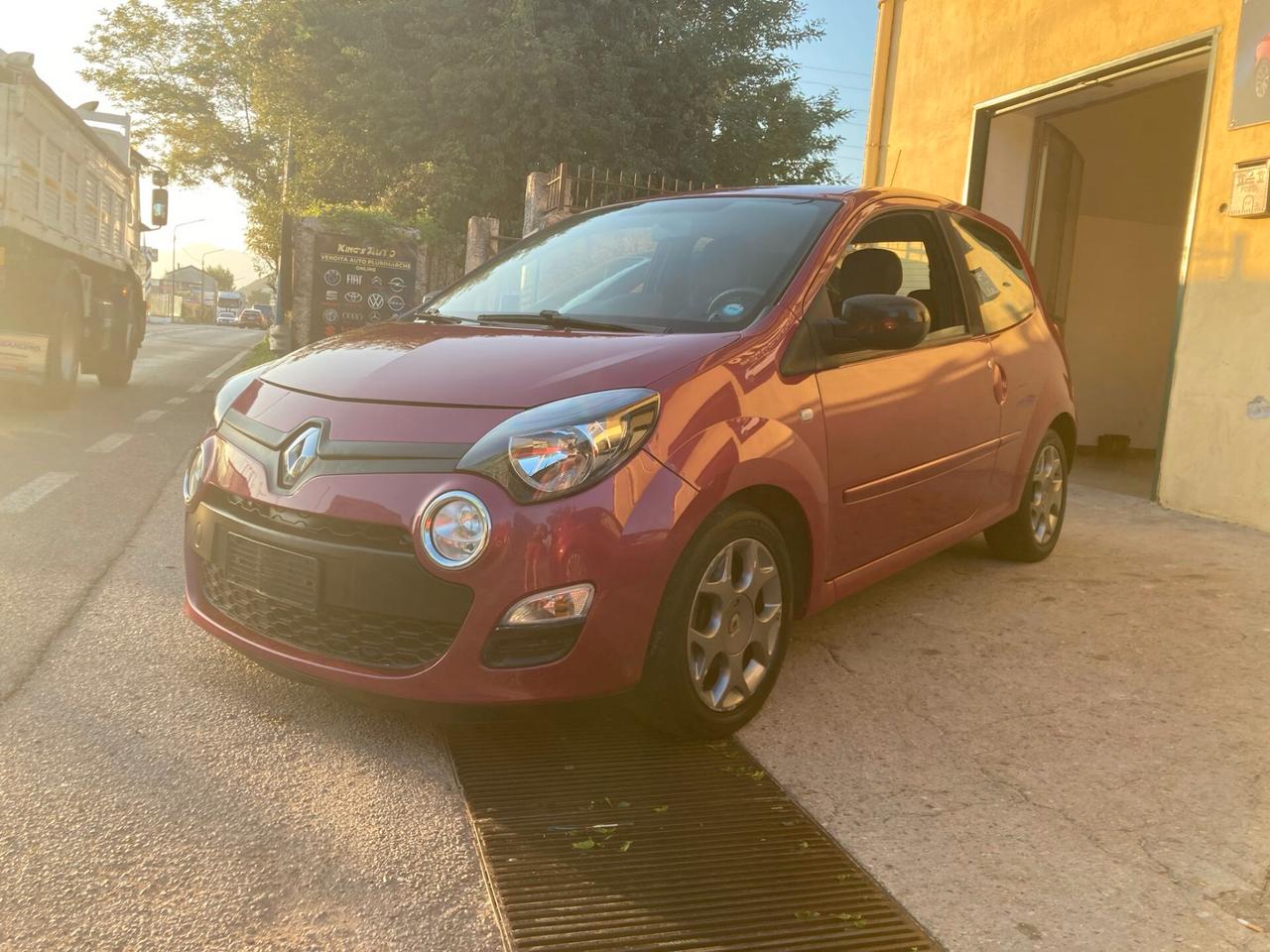 Renault Twingo 1.2 benzina 2012 pronta consegna