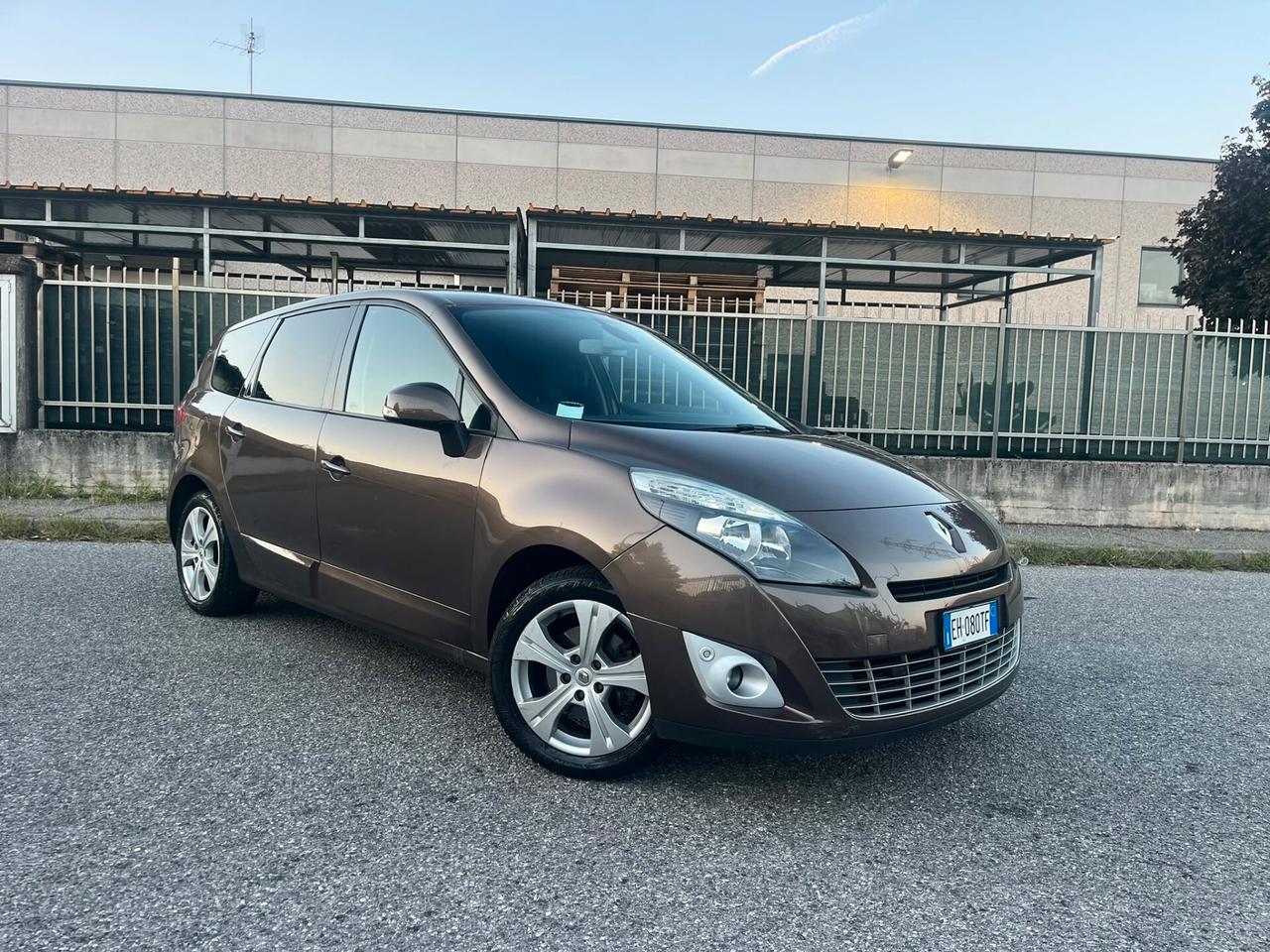 Renault Scenic 1.4 TCe Luxe 7 POSTI