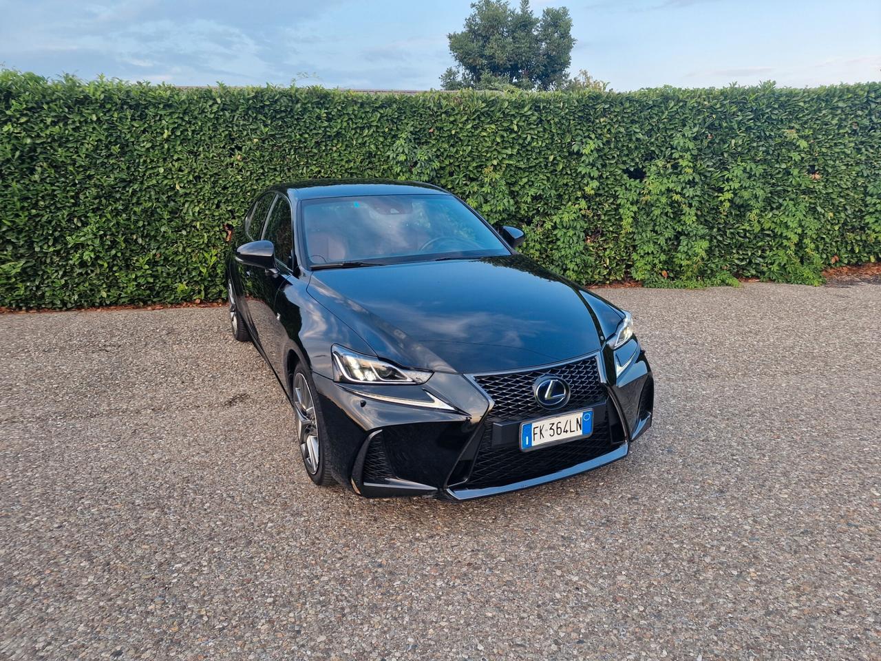 Lexus IS 300 Hybrid FSport
