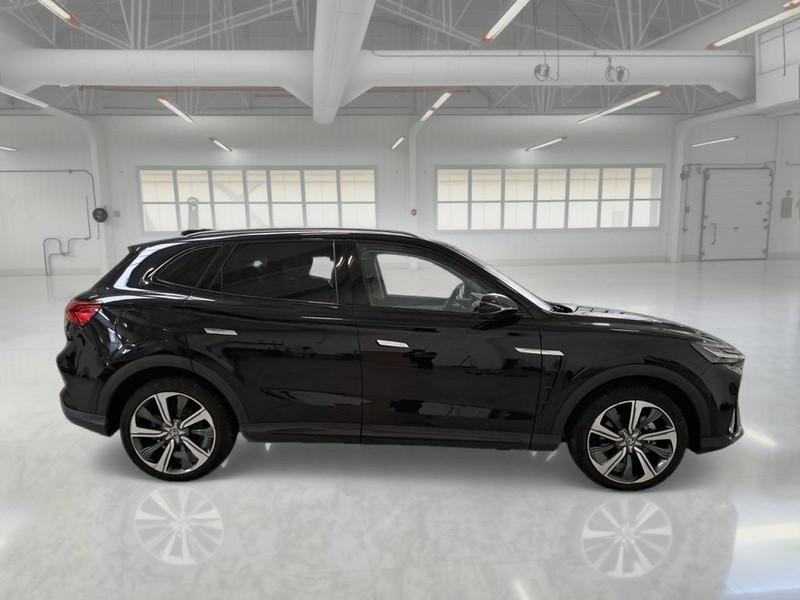 MG MARVEL R LUXURY SUV