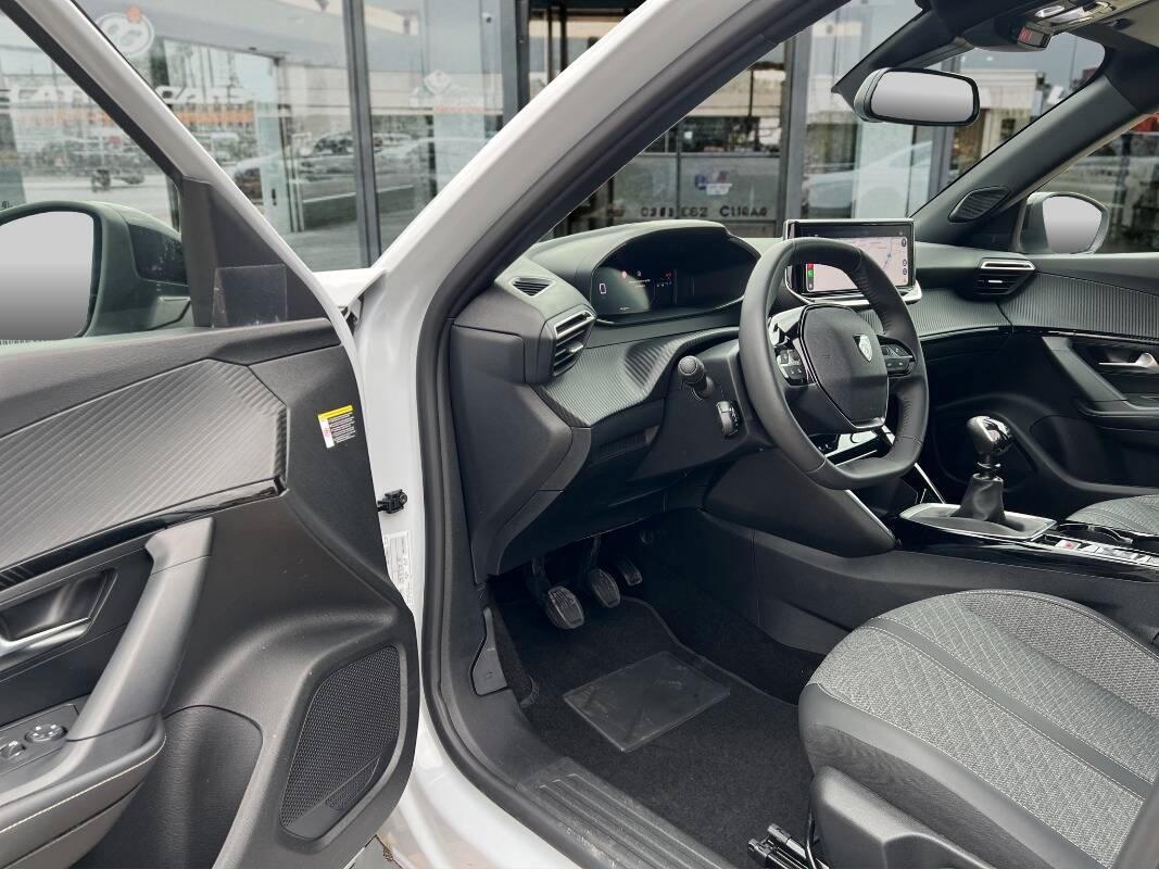 Peugeot 2008 1.2 puretech Allure s&s 100cv Con CARPLAY
