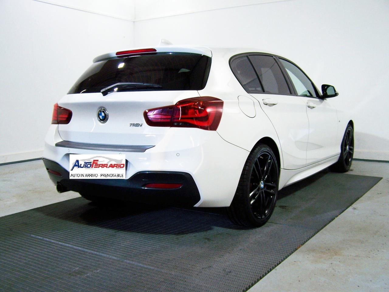Bmw 118 M SPORT PACK SHADOW 18" SENS PARK DOPPI SEDILI RISCALDATI CRUISE CONTROL NAVY IN ARRIVO OPZIONABILE