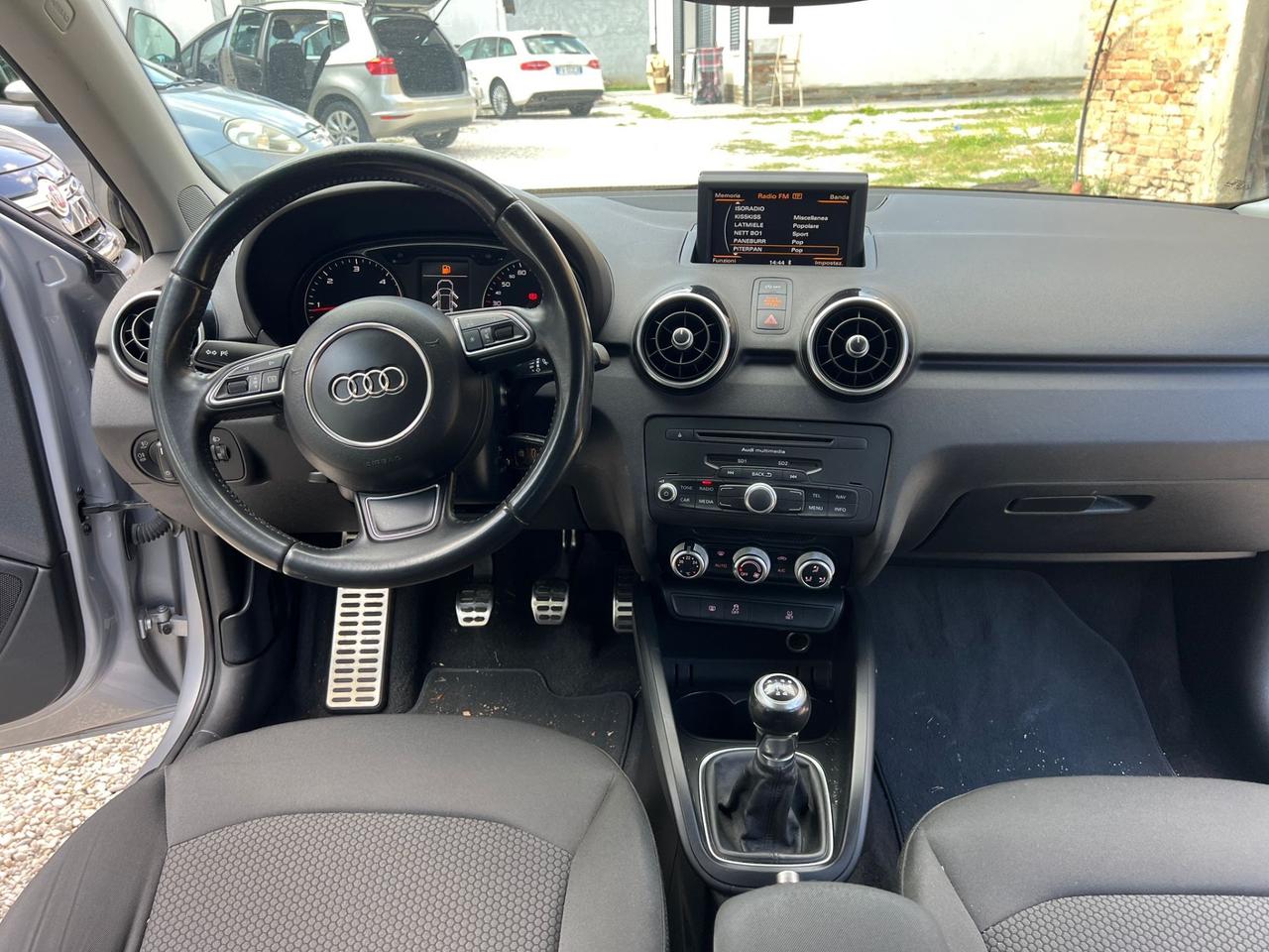 Audi A1 SPB 1.6 TDI S line edition plus