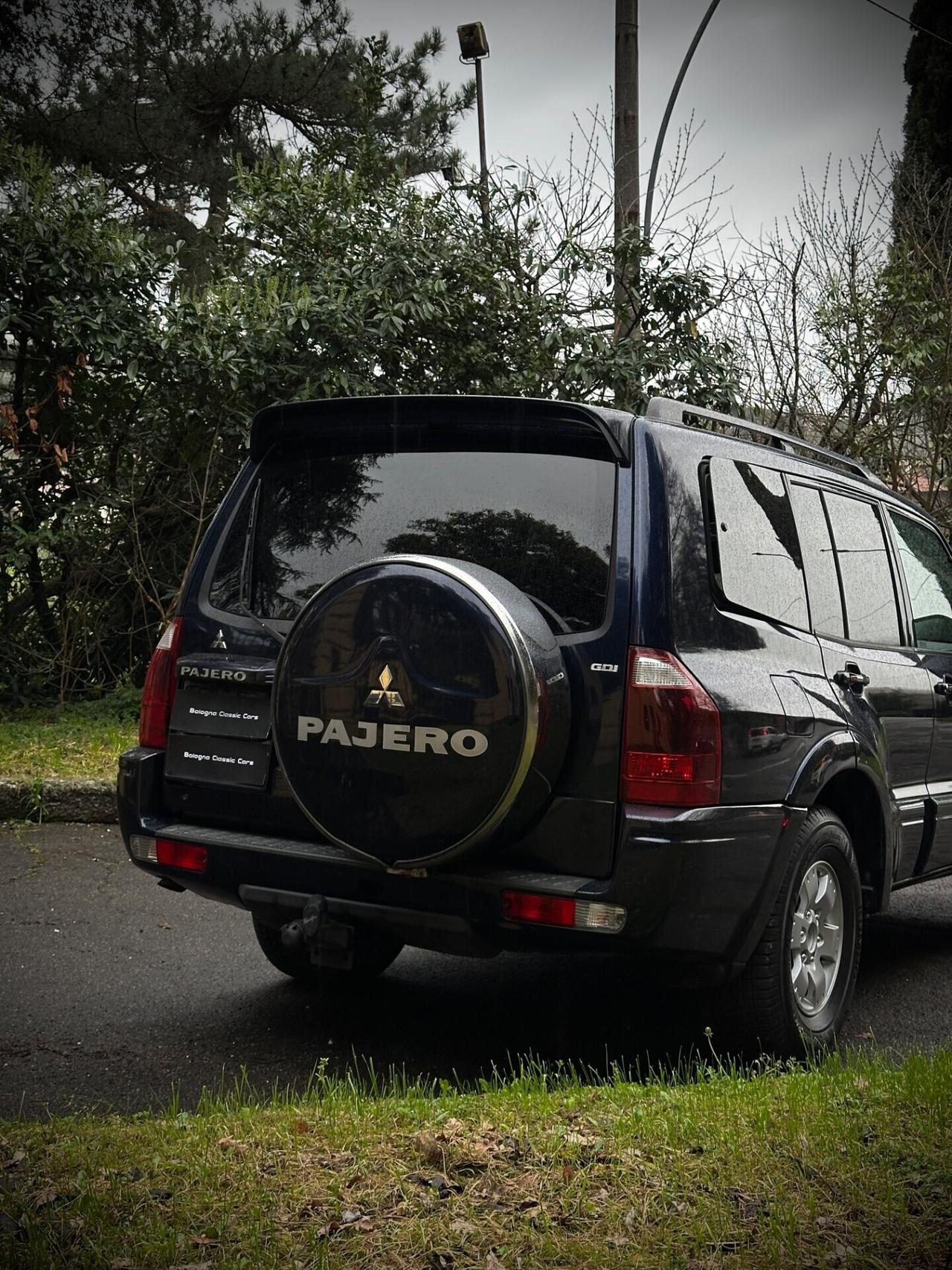 Mitsubishi Pajero 3.5i GDI V6 24V GLS 7 POSTI cat 5p.