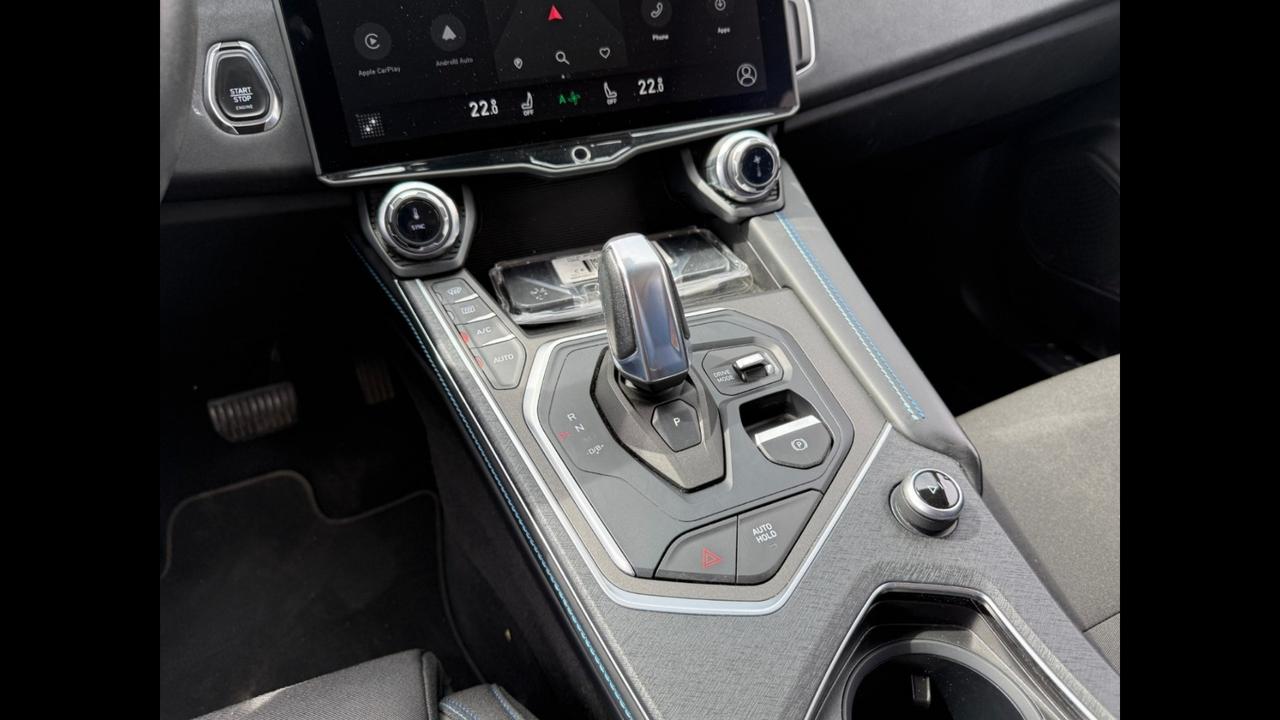 Lynk & Co 01 - 01 1.5 td phev auto