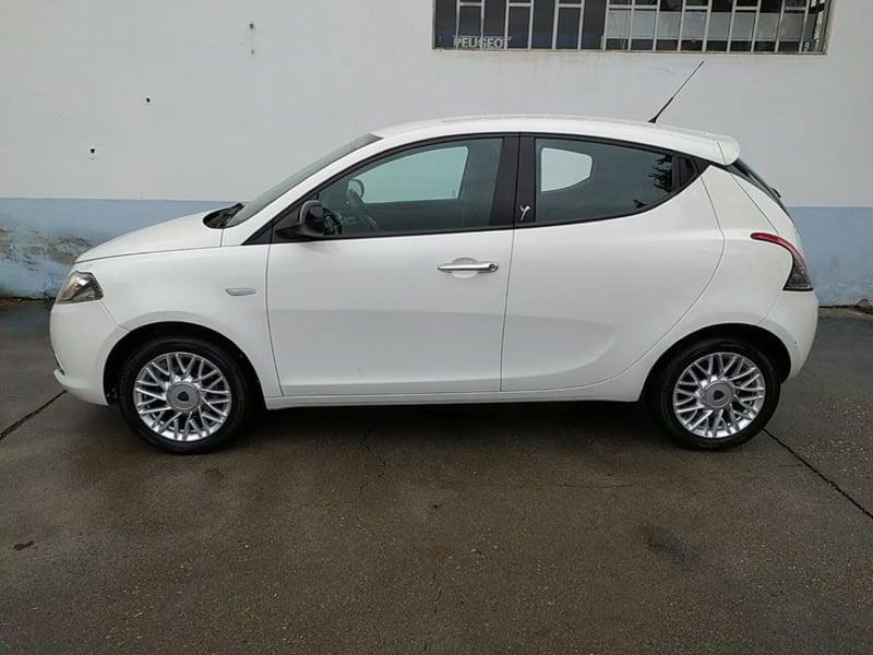 Lancia Ypsilon 1.2 69 CV 5 porte Gold