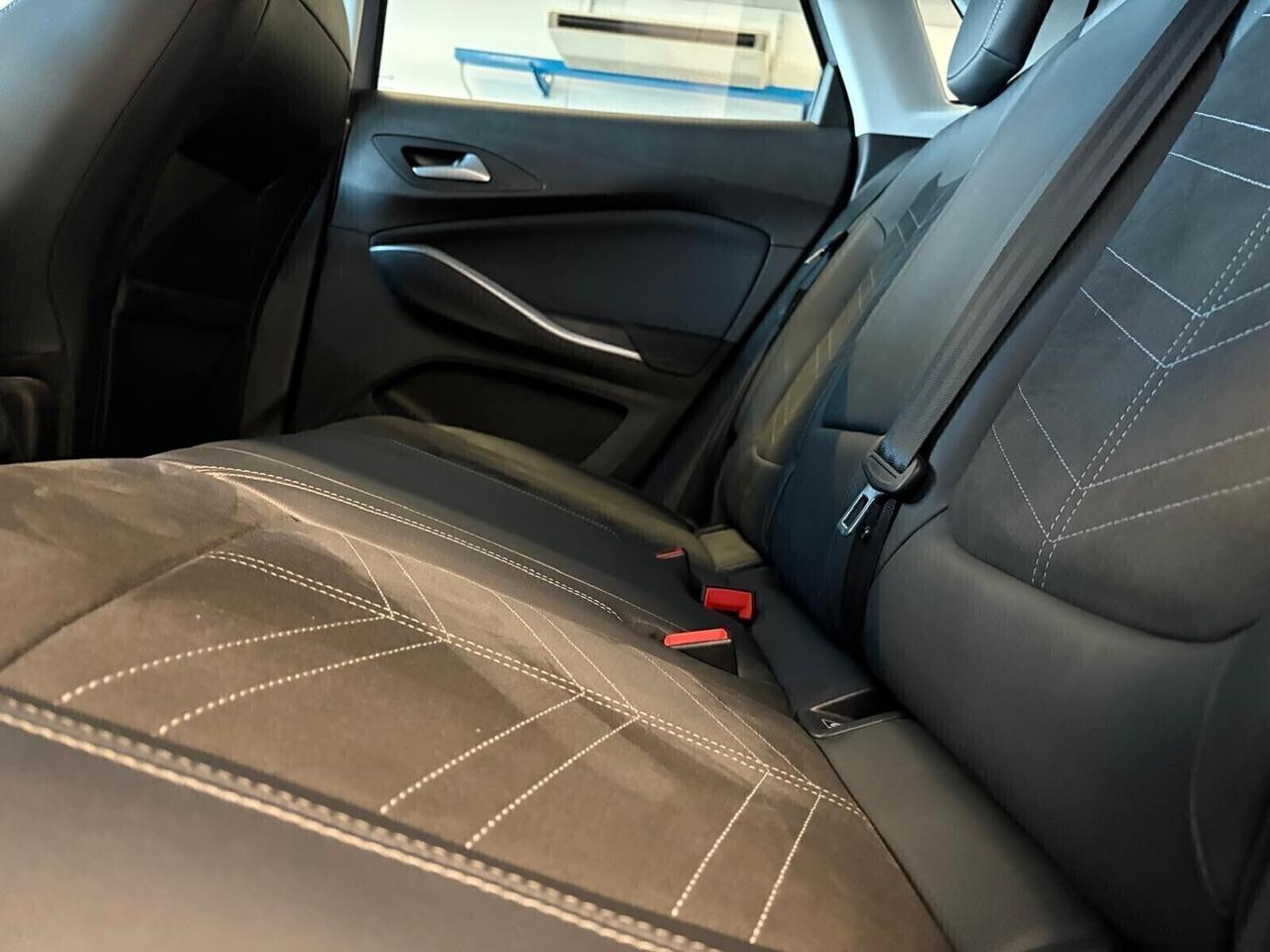 Opel Grandland ULTIMATE 1.5 diesel Ecotec aut. SPOTICAR