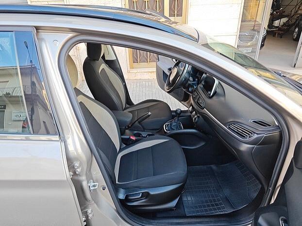 FIAT Tipo Sw 1.6 Mjt *NAVI/CAMERA* - 11/2017