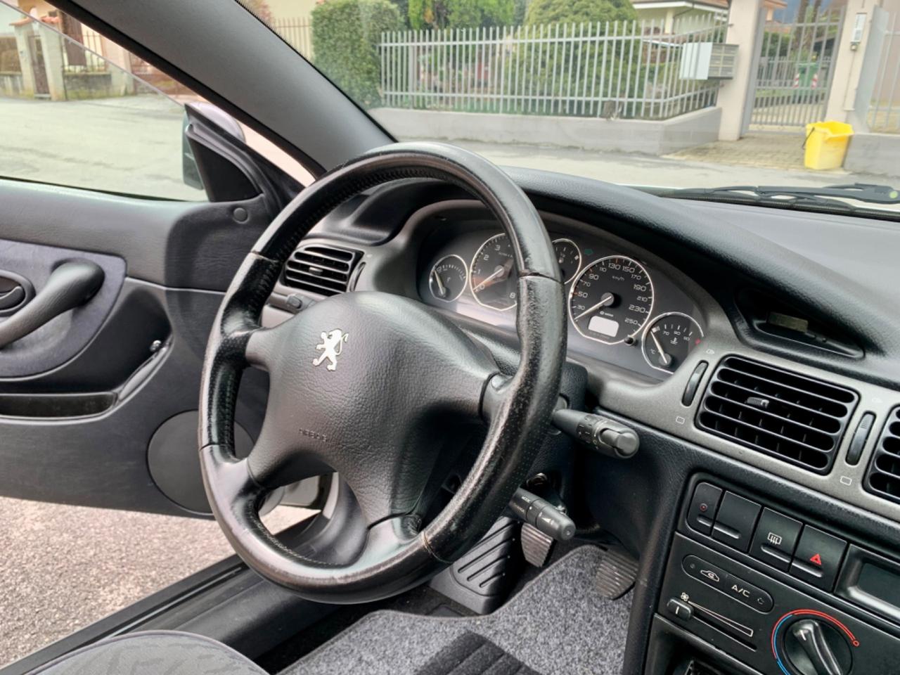Peugeot 406 2.0i 16V Coupé