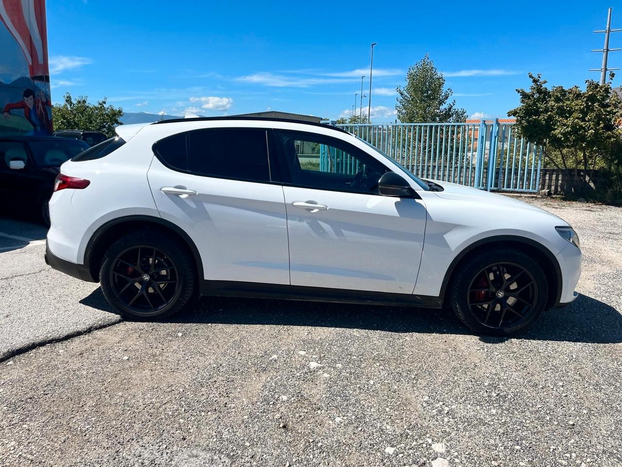 Alfa Romeo Stelvio 2.2 Turbodiesel 210 CV AT8 Q4 Super