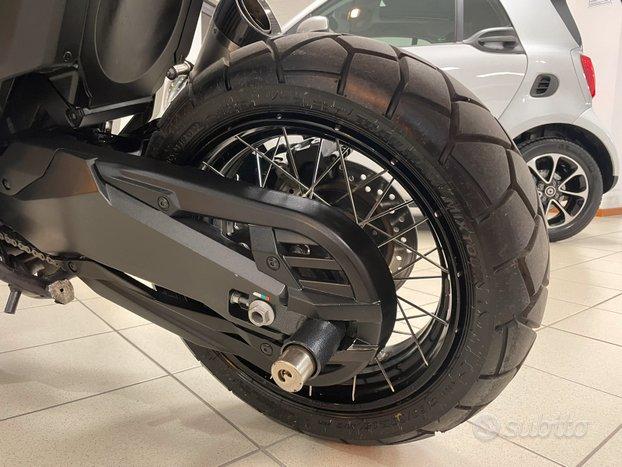 Honda X-Adv 750cc anno 2019 Grigio opaco km 6000