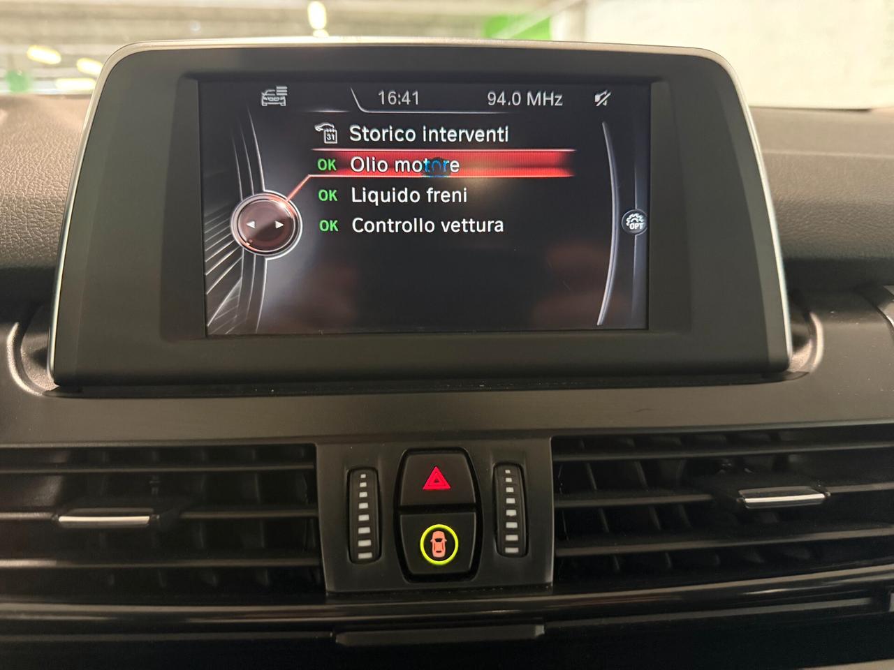 Bmw 2er Active Tourer 218d Luxury